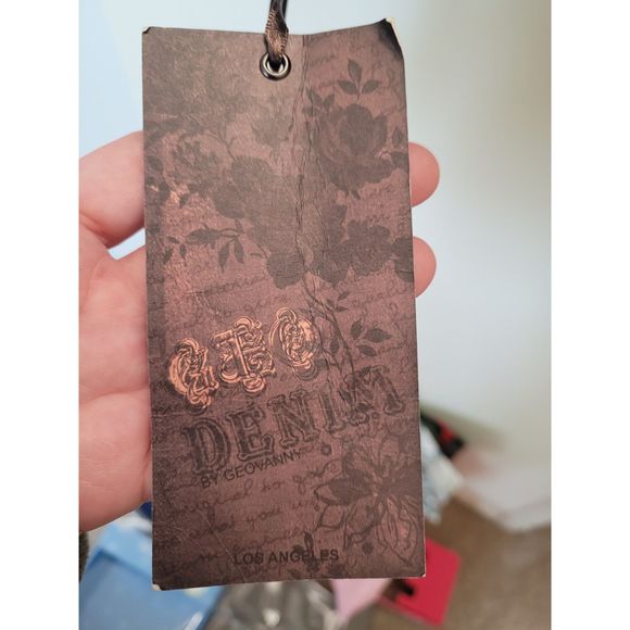 GJG Denim by Geovanny Los Angeles | Medium | Jean Jacket - Picture 10 of 11